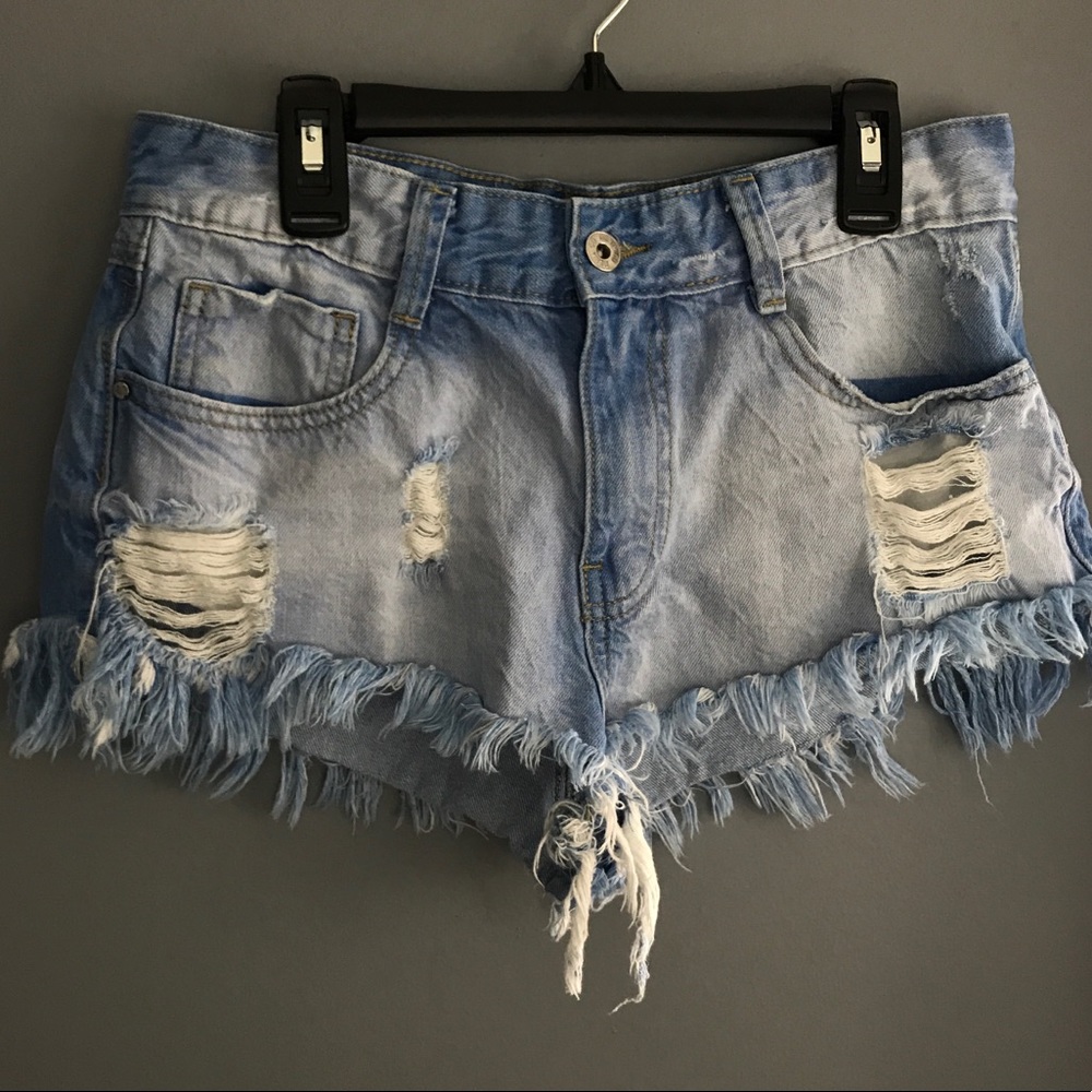 Denim Co high rise distressed fringed denim shorts